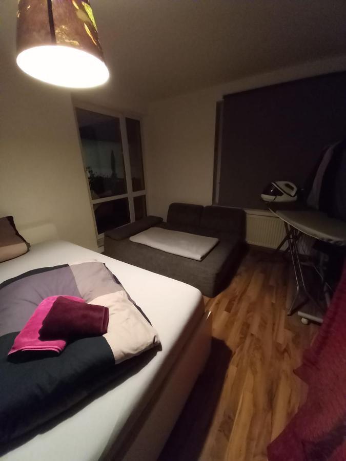 Tolle Private 2-Zimmer Wohnung Im Szene Bezirk Berlin-Friedrichshain 外观 照片