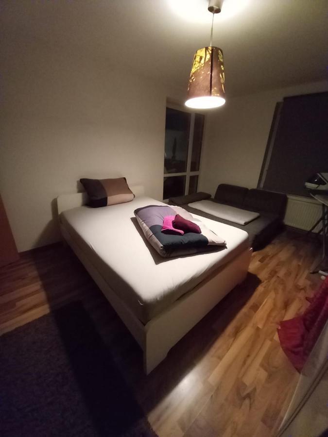 Tolle Private 2-Zimmer Wohnung Im Szene Bezirk Berlin-Friedrichshain 外观 照片