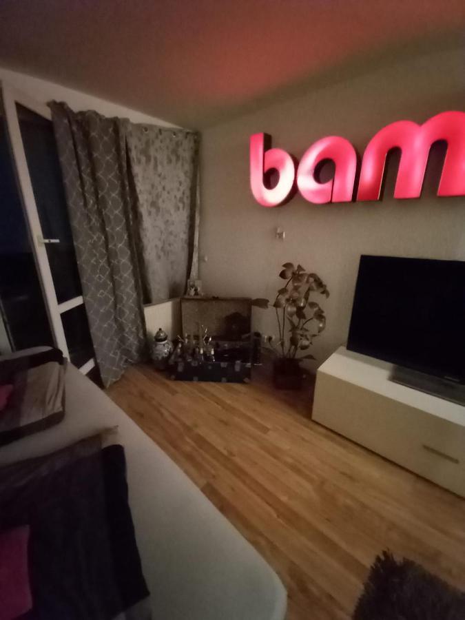 Tolle Private 2-Zimmer Wohnung Im Szene Bezirk Berlin-Friedrichshain 外观 照片
